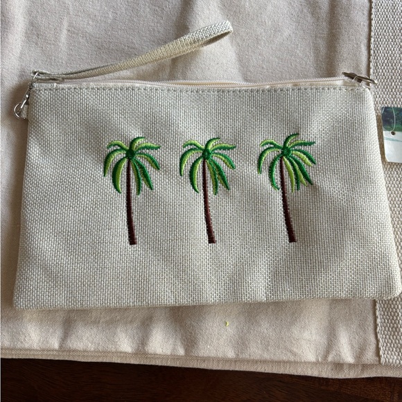 Pouch Set Of Two Cream and Green New - Picture 5 of 9